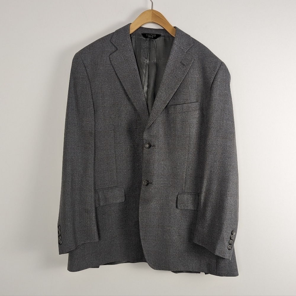Alfred Sung Men's Classic Grey Silk & Wool Blend Suit Jacket - Made in Chile